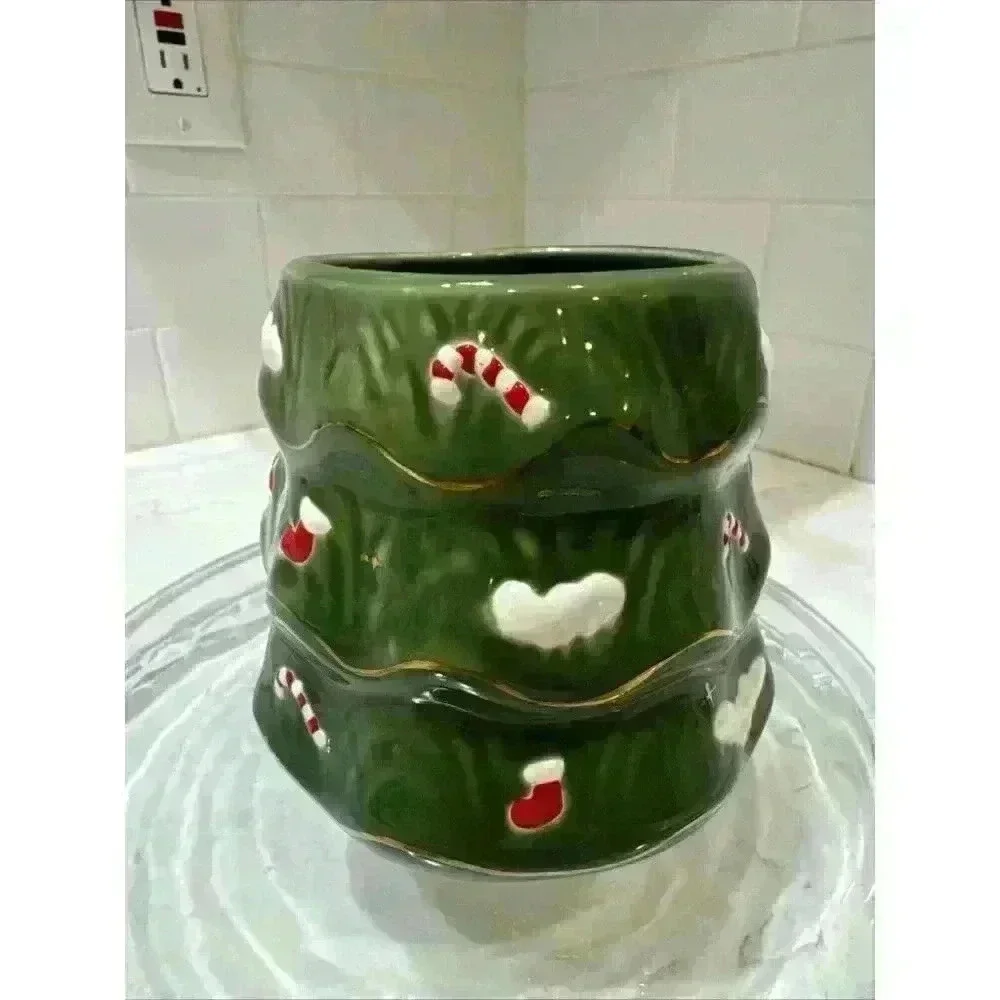 WILLIAMS-SONOMA - Rare Decorated CHRISTMAS TREE Shaped Mug - Heavy Quality